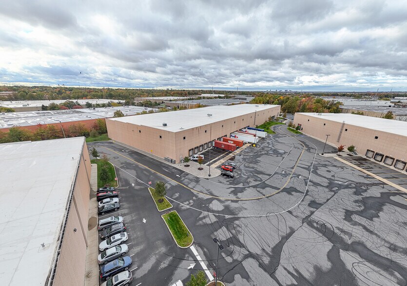 More Photos Of 70 Carter Dr, Edison Warehouse For Lease