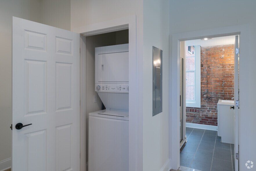 More Photos Of 204 High St, Buffalo Apartments For Sale