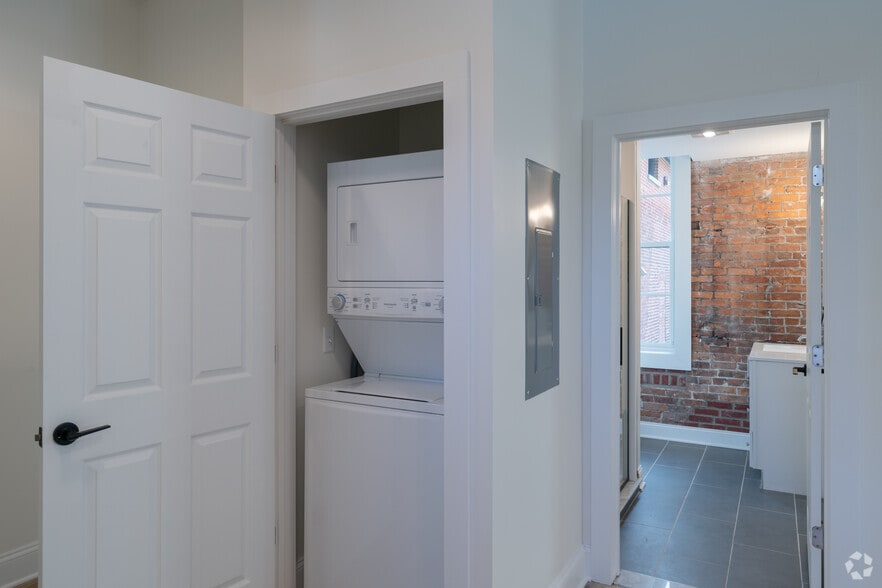 More Photos Of 204 High St, Buffalo Apartments For Sale