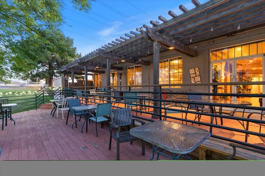 More Photos Of 12555 W Bell Rd, Surprise Restaurant For Sale
