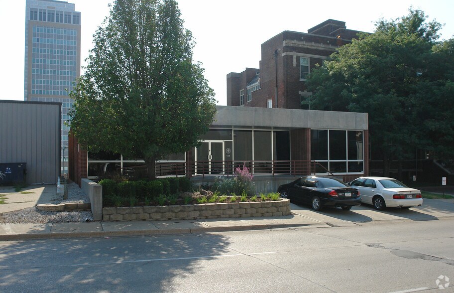 Primary Photo Of 117 S 25th St, Omaha Office For Lease