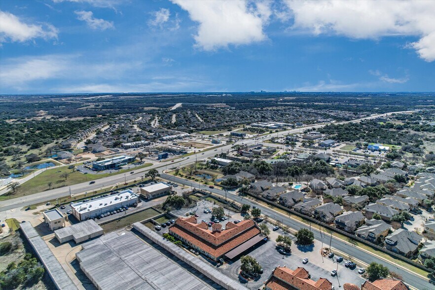 More Photos Of 7700 Cat Hollow Dr, Round Rock Medical For Lease