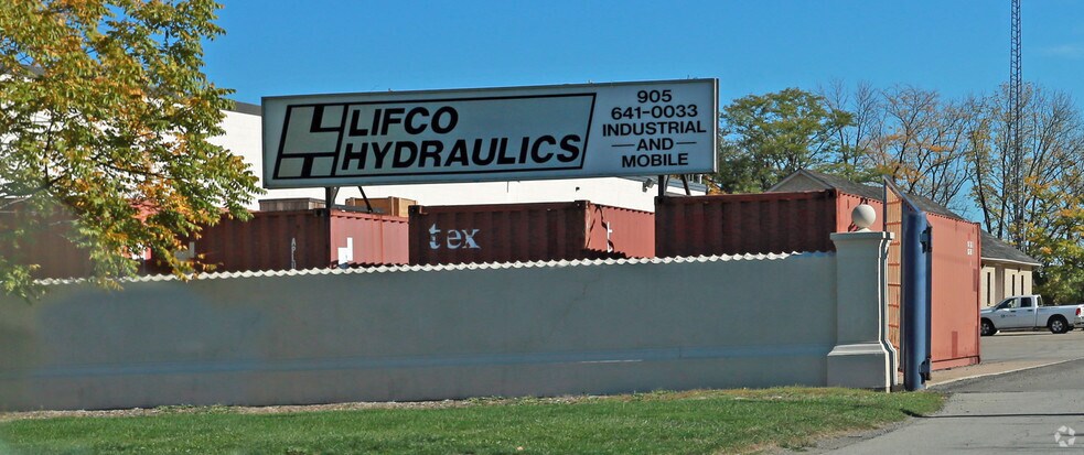 Primary Photo Of 250 Martindale Rd, St Catharines Warehouse For Lease