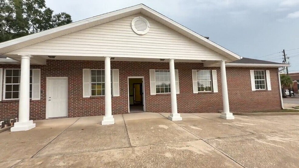 Primary Photo Of 1103 N Laura St, Jacksonville Medical For Lease