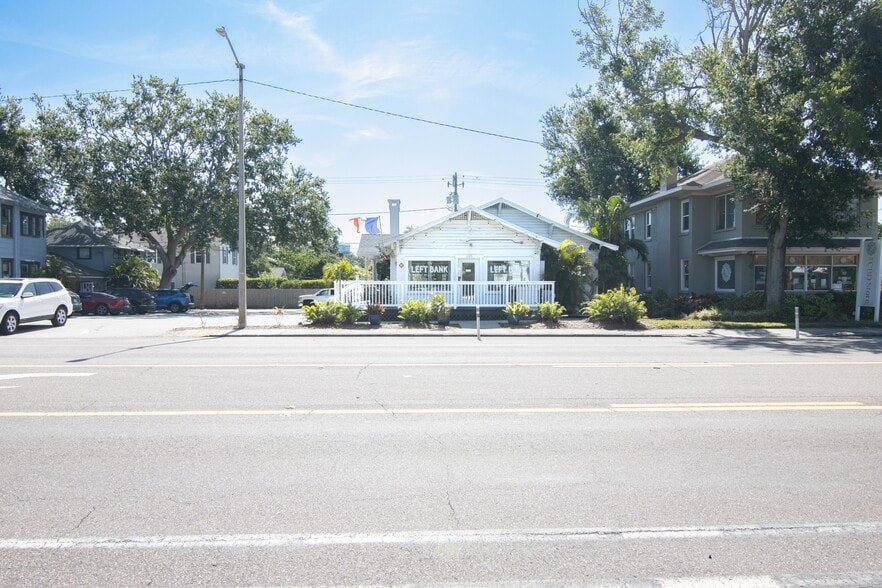 More Photos Of 1225 Dr Martin Luther King Jr St N, Saint Petersburg General Retail For Lease