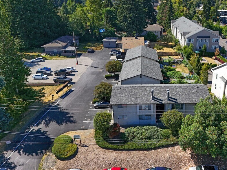 More Photos Of 1031 SW 122nd St, Seattle Apartments For Sale