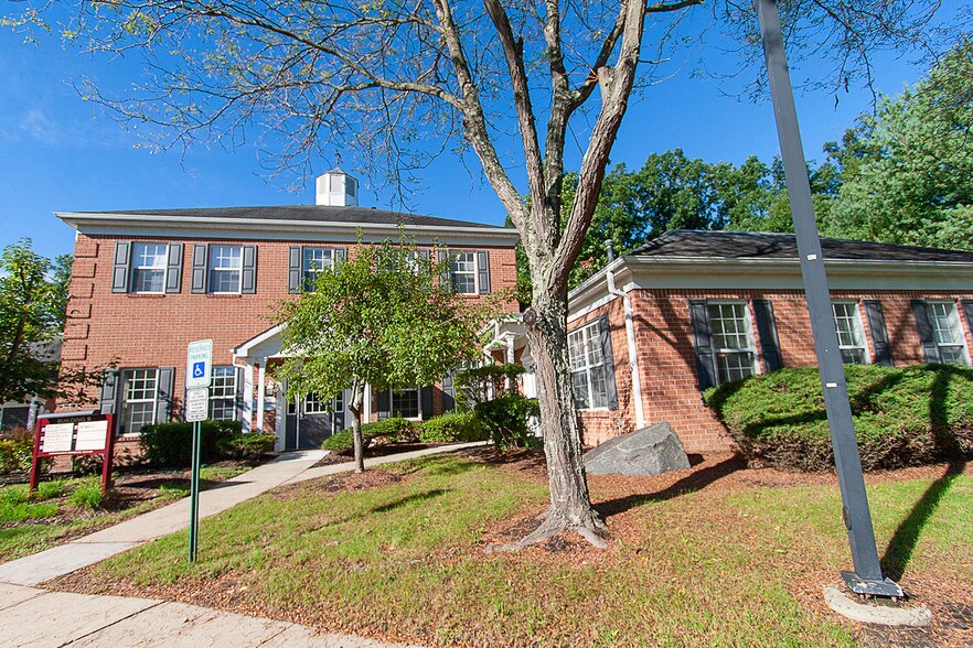 More Photos Of 211 Commons Way, Princeton Unknown For Lease