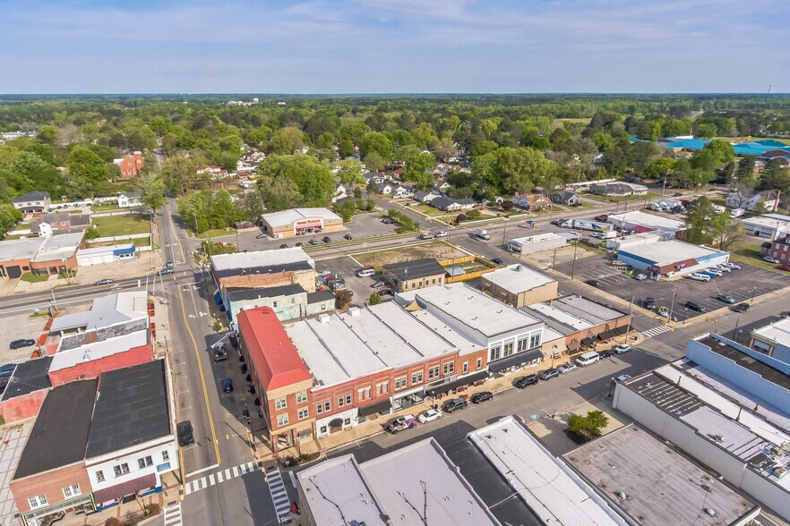 More Photos Of 107 N Raiford St, Selma Storefront Retail Residential For Sale