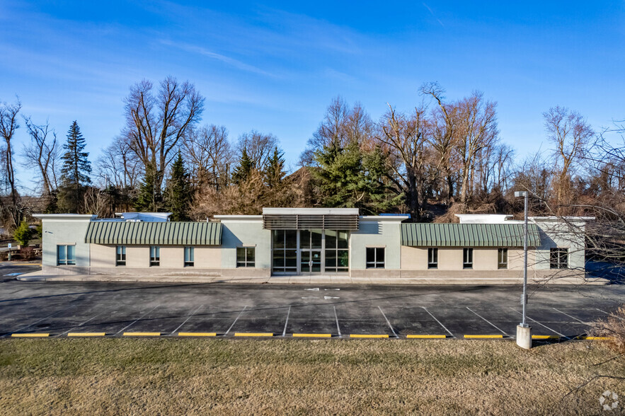 Primary Photo Of 419 Coyle Curtain Rd, Monongahela Medical For Sale