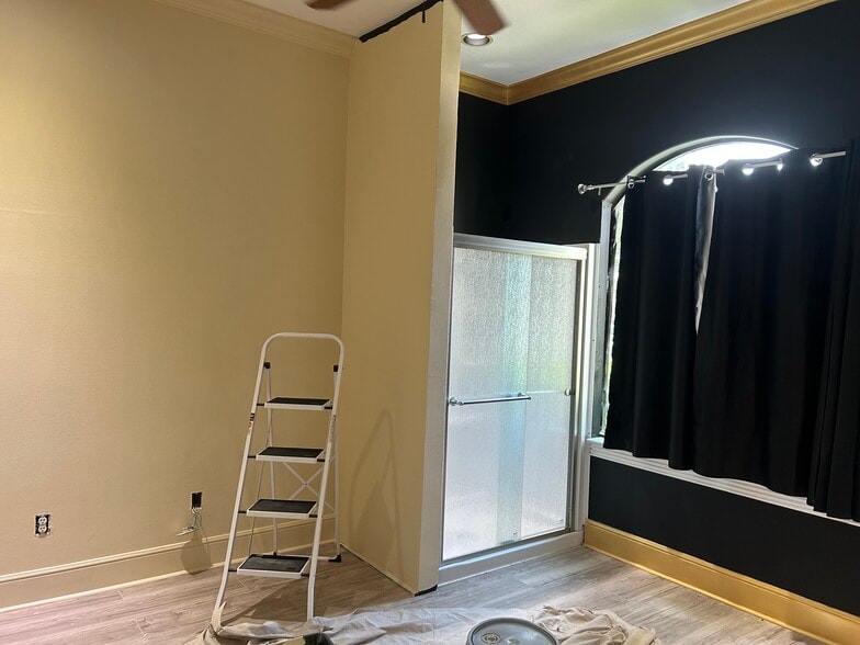 More Photos Of 12832 Willow Centre Dr, Houston Office Residential For Sale