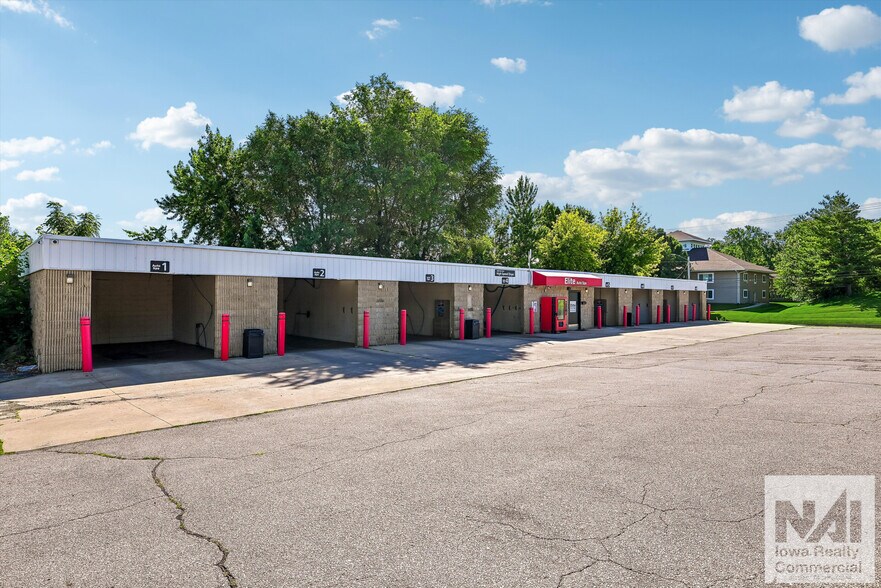 More Photos Of 665 Keyes Ct, Marion Carwash For Sale