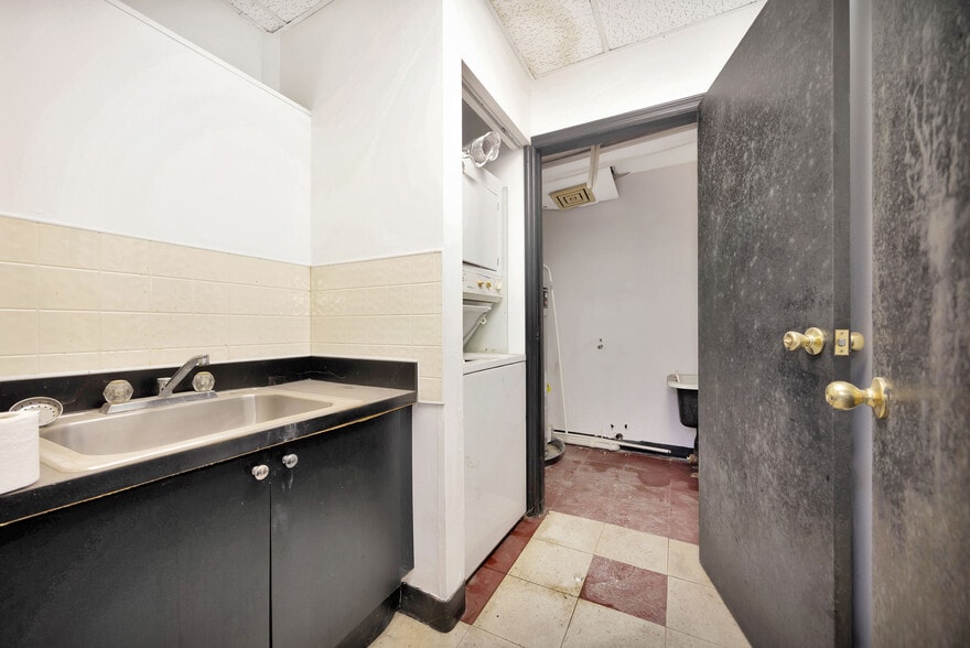 More Photos Of 3-7 Stuckhardt Rd, Trotwood Storefront Retail Office For Sale