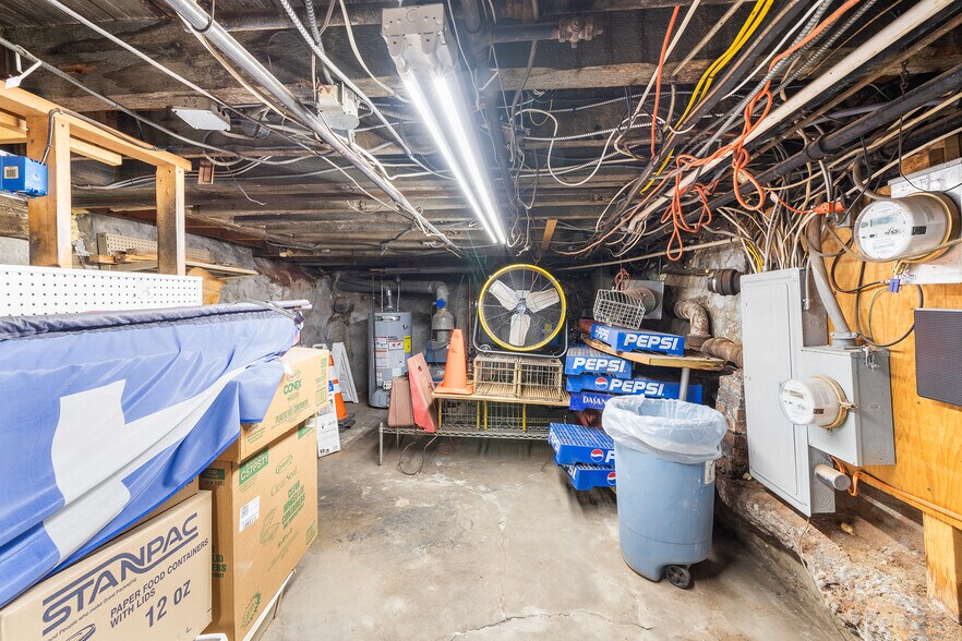 More Photos Of 2555 S Warnock St, Philadelphia Storefront Retail Residential For Sale