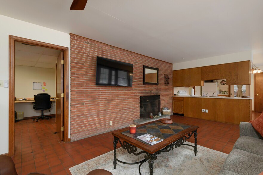 More Photos Of 166 Rosehill Ave, West Grove Multifamily For Sale