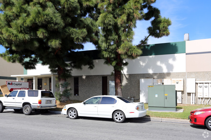 Primary Photo Of 5395 Industrial Dr, Huntington Beach Warehouse For Lease