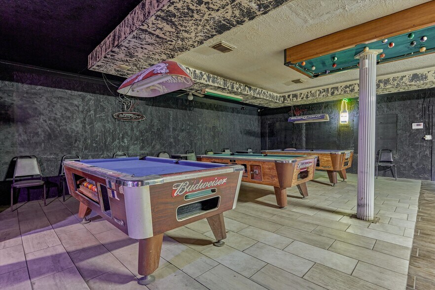 More Photos Of 10935 Aldine Westfield Rd, Houston Bar For Sale