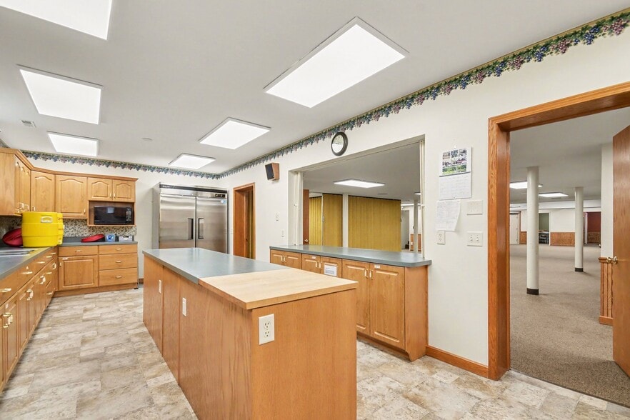 More Photos Of 206 Mill St, Middlebury Religious Facility For Sale