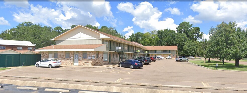 More Photos Of 2409 Woodland Rd, Texarkana Multifamily For Sale