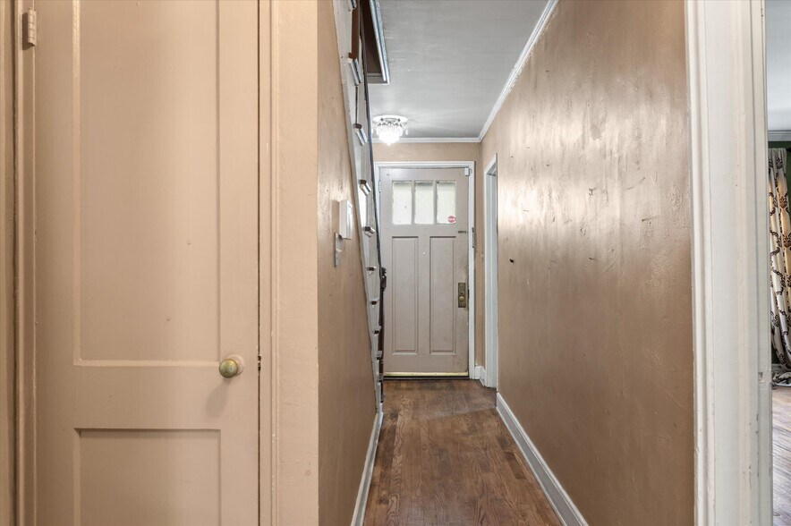 More Photos Of 565 Savannah Hwy, Charleston Office Residential For Sale