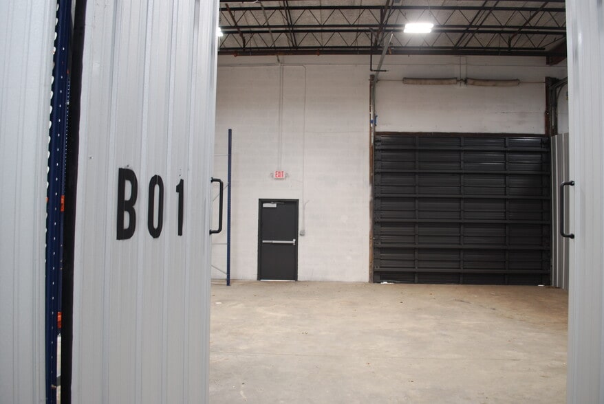 More Photos Of 1100 25th St, West Palm Beach Warehouse For Lease