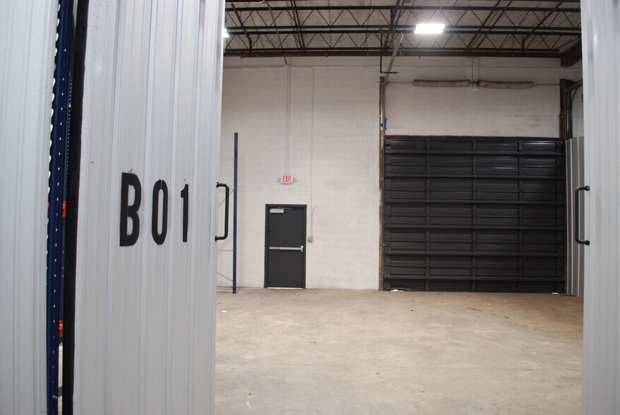 More Photos Of 1100 25th St, West Palm Beach Warehouse For Lease