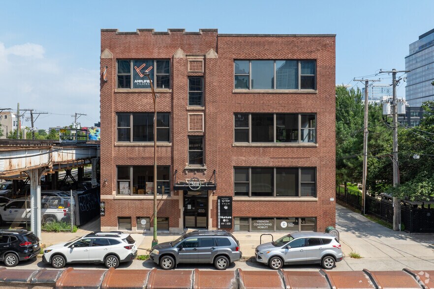 Primary Photo Of 314 W Institute Pl, Chicago Loft Creative Space For Lease