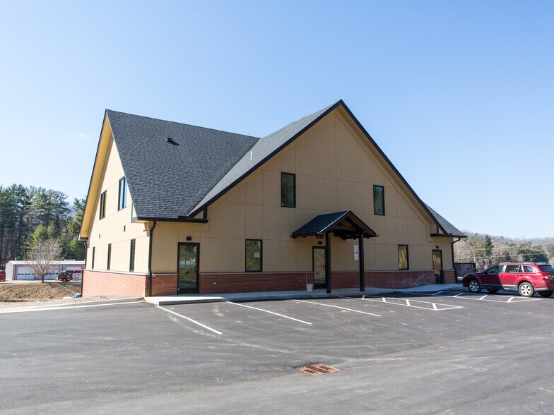 More Photos Of 208 Charlotte Hwy, Asheville Medical For Sale