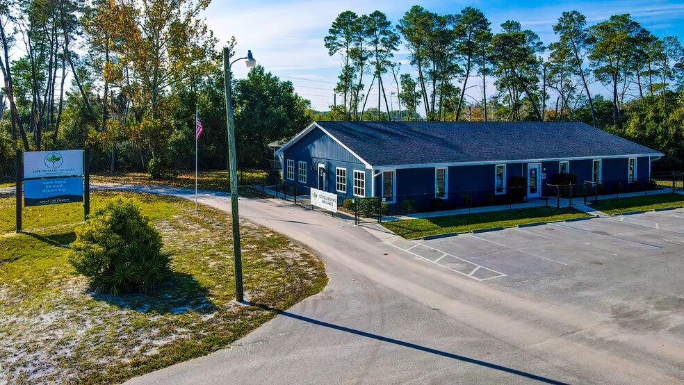 6001 Deltona Blvd, Spring Hill, FL 34606