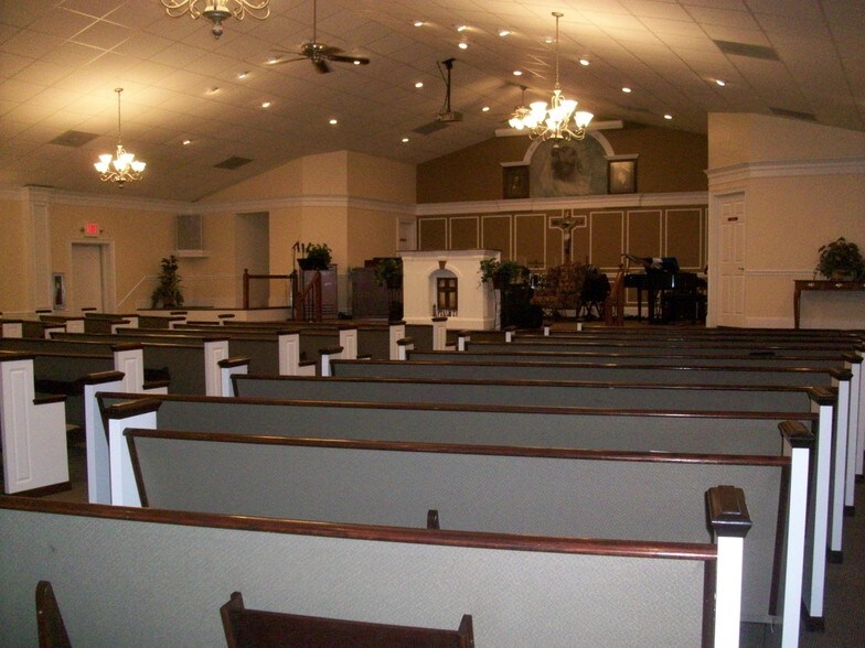 More Photos Of 99 Ellis Trl, Covington Religious Facility For Sale