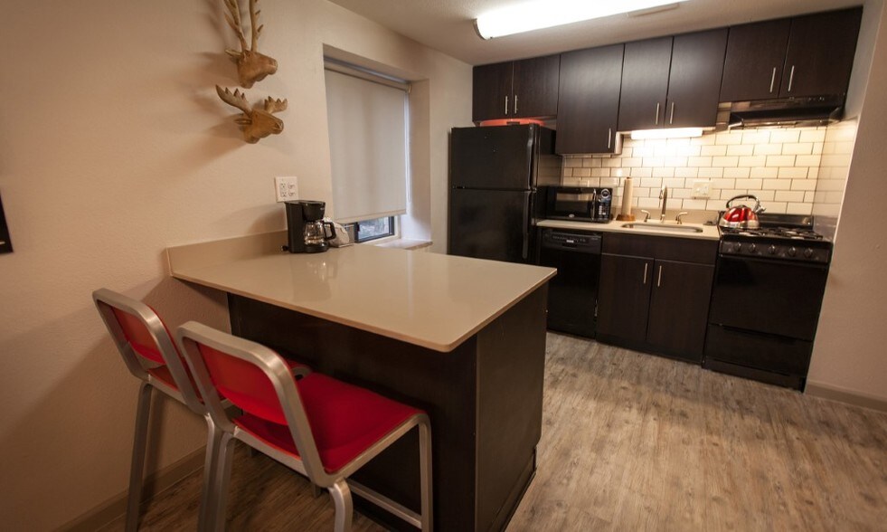 More Photos Of 901 N Sherman St, Denver Apartments For Lease