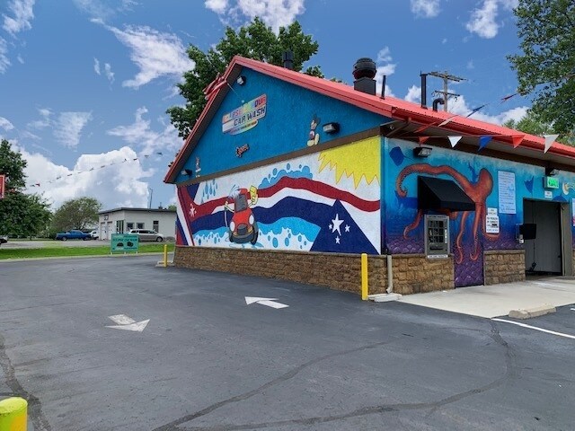 More Photos Of 3321 Broadway, Grove City Carwash For Sale