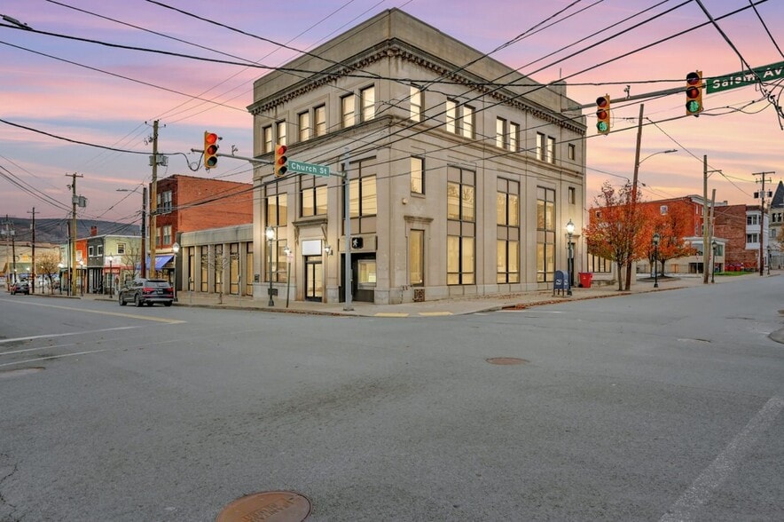 More Photos Of 67 Salem Ave, Carbondale Storefront Retail Office For Sale