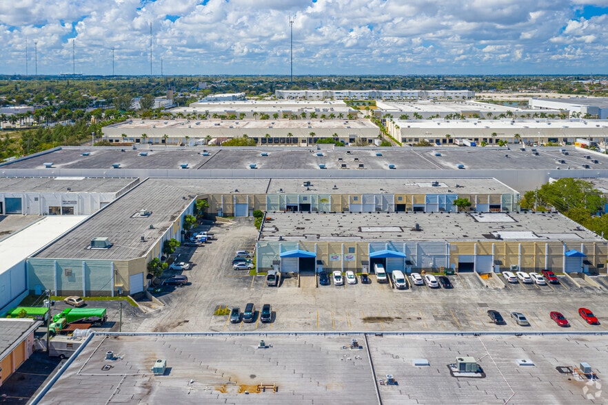 More Photos Of 1975-1981 S Park Rd, Hallandale Unknown For Lease