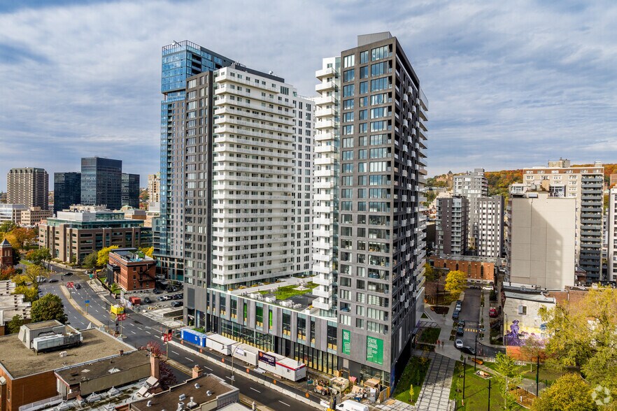 Primary Photo Of 2255 Boul René-Lévesque, Montréal Apartments For Lease