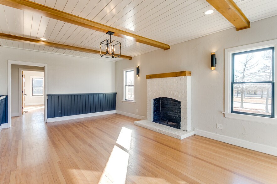 More Photos Of 608 E Eubanks St, Oklahoma City Office For Sale