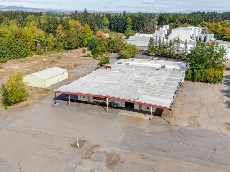 More Photos Of 16700 S Highway 99W, Amity Distribution For Sale