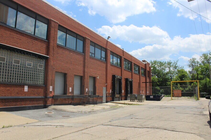 More Photos Of 3931 S Leavitt St, Chicago Food Processing For Sale