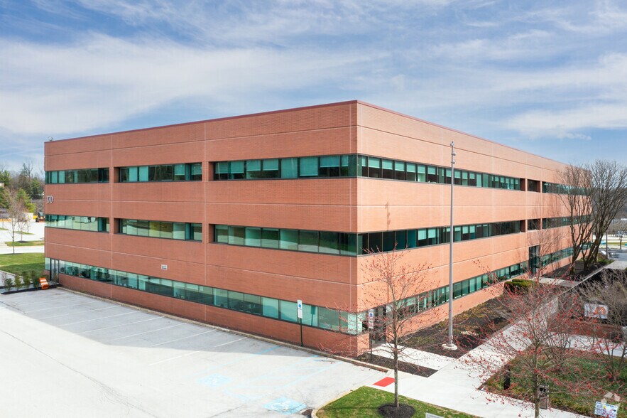 More Photos Of 555 E Lancaster Ave, Radnor Unknown For Lease