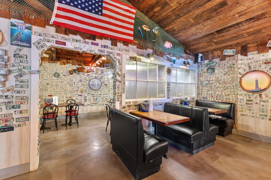 More Photos Of 1702 Highway 19 N, Thomaston Restaurant For Sale