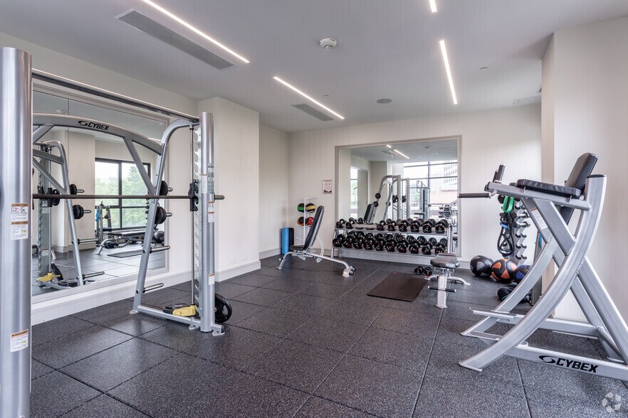 More Photos Of 3200 McKinney Ave, Dallas Multifamily For Sale