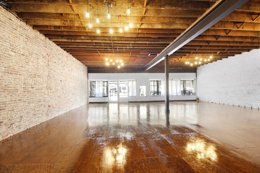 More Photos Of 111 Water St, Horse Cave Storefront For Sale