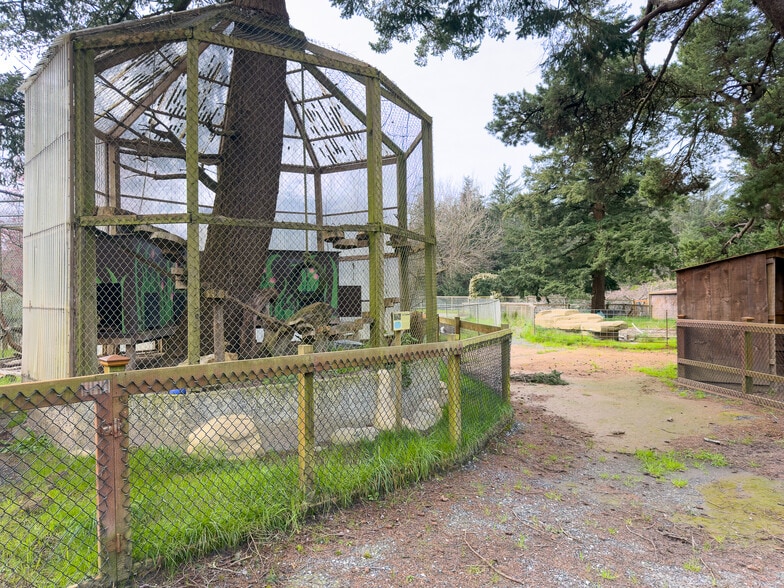 More Photos Of 46914 US-101, Bandon General Retail For Sale