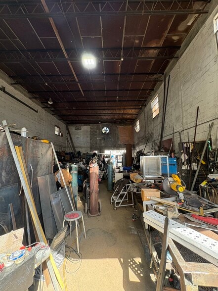 More Photos Of 3071 NW 54th St, Miami Warehouse For Sale