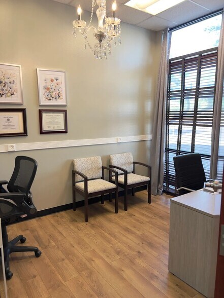More Photos Of 20325 N 51st Ave, Glendale Medical For Lease