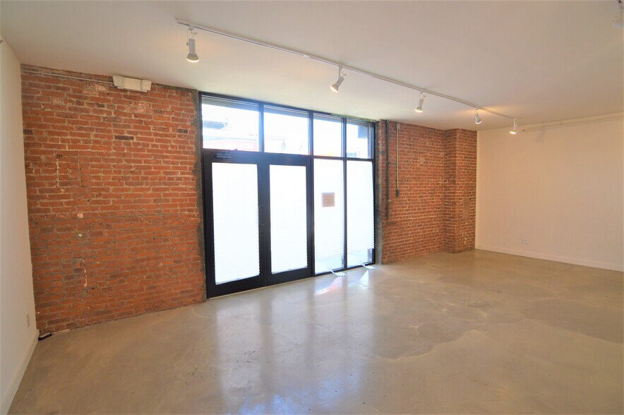 More Photos Of 1-11 Gem St, Brooklyn Office For Lease