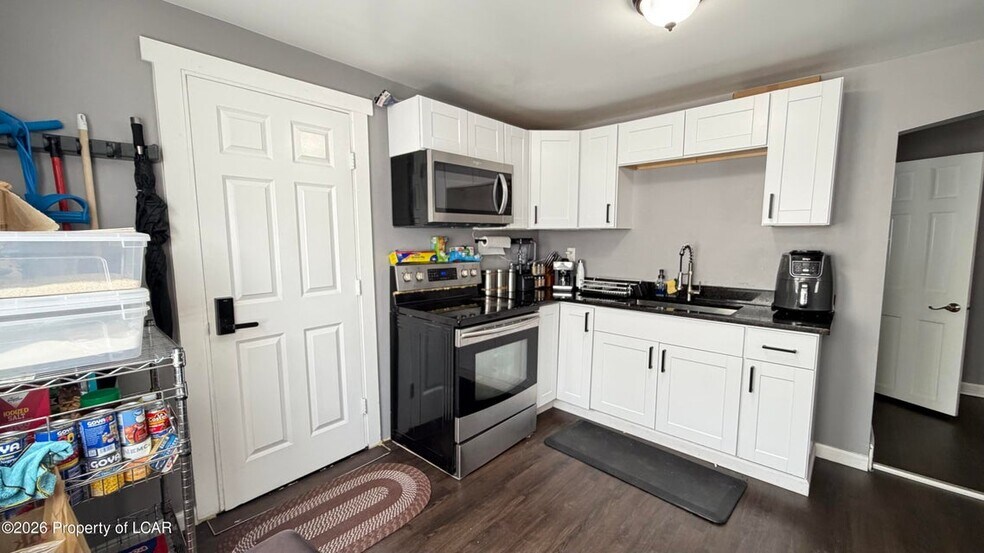 More Photos Of 125 Grove St, Wilkes-Barre Apartments For Sale
