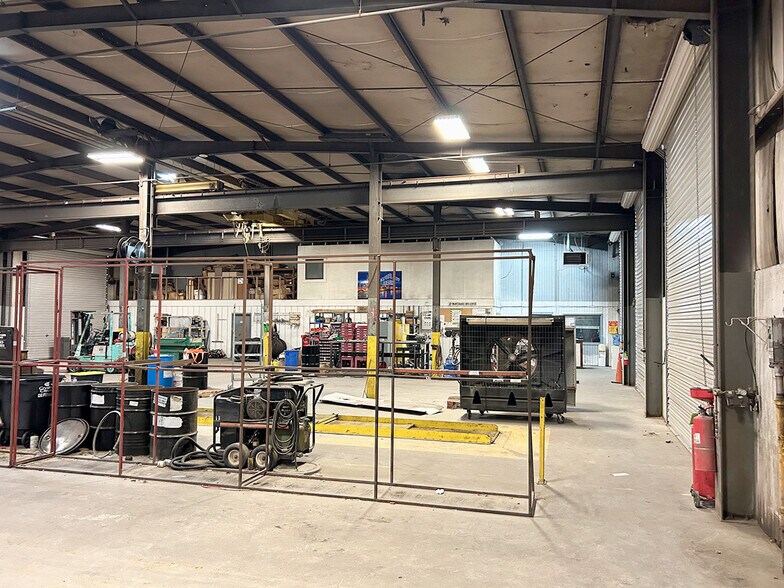 More Photos Of 4521 Higgins Rd, Mobile General Retail For Lease