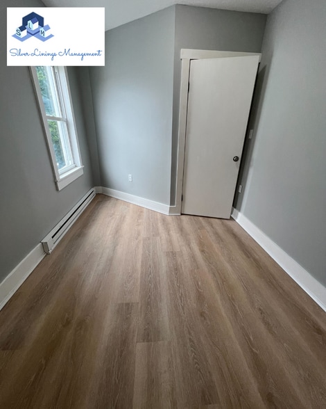 More Photos Of 34 Marshall St, Putnam Apartments For Sale
