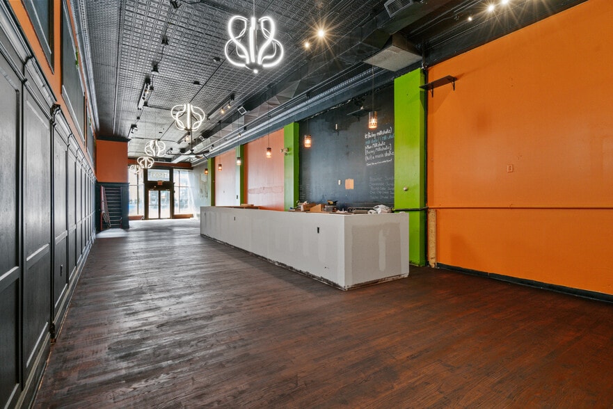 More Photos Of 1501-1503 E Carson St, Pittsburgh Restaurant For Sale