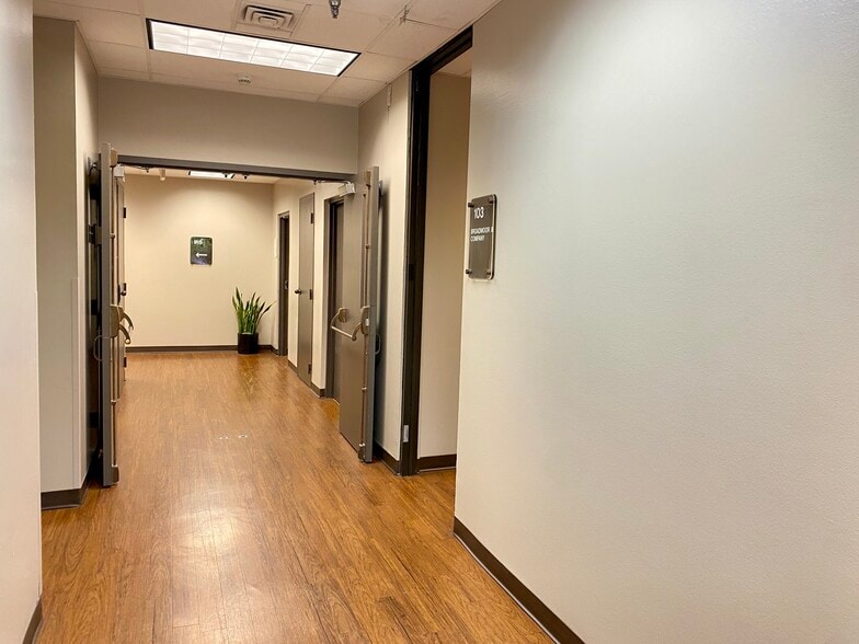 More Photos Of 3007 Knight St, Shreveport Office For Lease